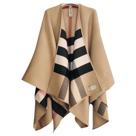 poncho burberry streetstyle|where to buy burberry poncho.